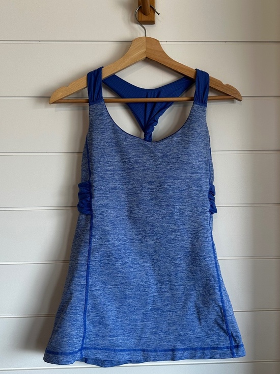 lululemon athletica Tops - lululemon Trapeze Twist Tank Heathered Harbor Blue Size 8 Twist Back Yoga